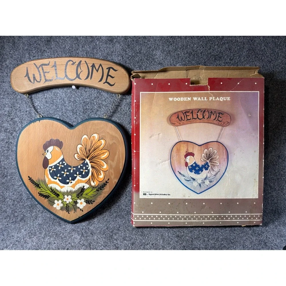 United Silver & Cutlery Co Vintage Wooden Welcome Sign‎ Rooster Heart Plaque